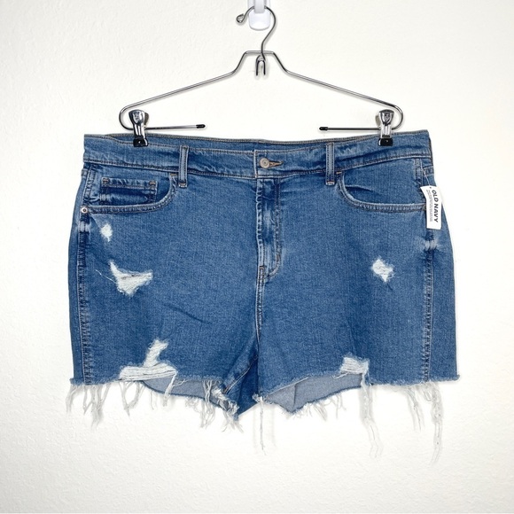 NWT Old Navy Mid Rise Cutoff Boyfriend Jean Short Raw Hem - Picture 1 of 9
